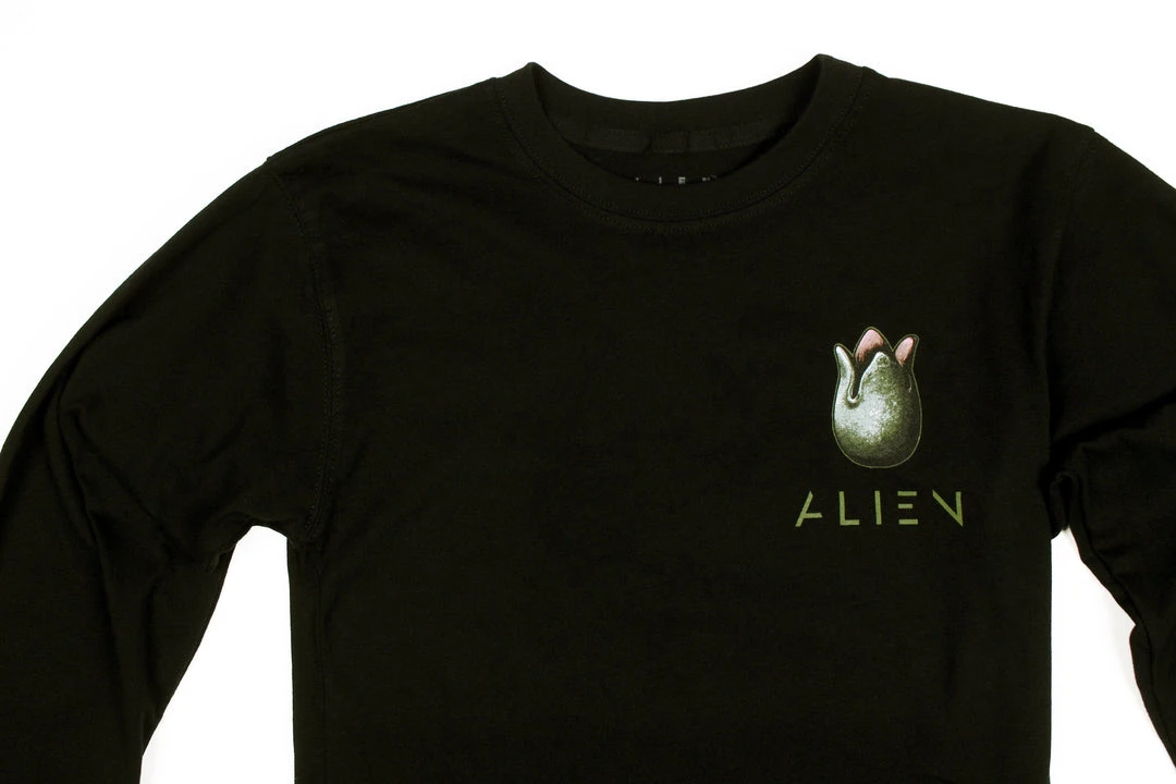 Paige Reynolds Alien – Xenomorph Long Sleeve T-Shirt Apparel 3 Paige Reynolds Alien – Xenomorph Long Sleeve T-Shirt Apparel