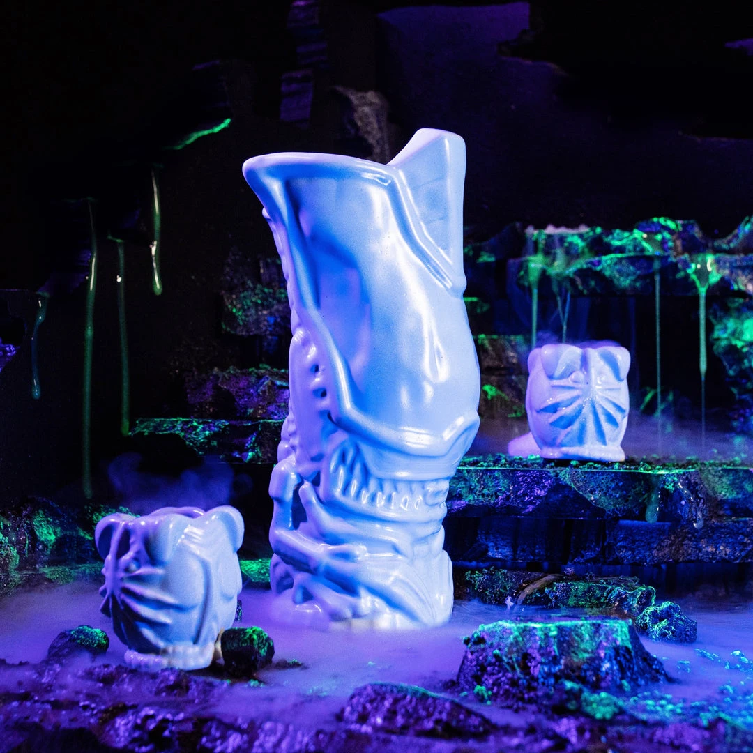 Mondo Tikis Alien Queen Tiki Mug (Mother's Day Variant) 3 Mondo Tikis Alien Queen Tiki Mug (Mother's Day Variant)