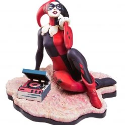 Mondo Batman – "Waiting For My J Man" Harley Quinn Statue Toys