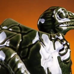 Mondo Jurassic Park – Baby Raptor Tiki Mug (Isla Nublar Variant) 10 Mondo Jurassic Park – Baby Raptor Tiki Mug (Isla Nublar Variant)