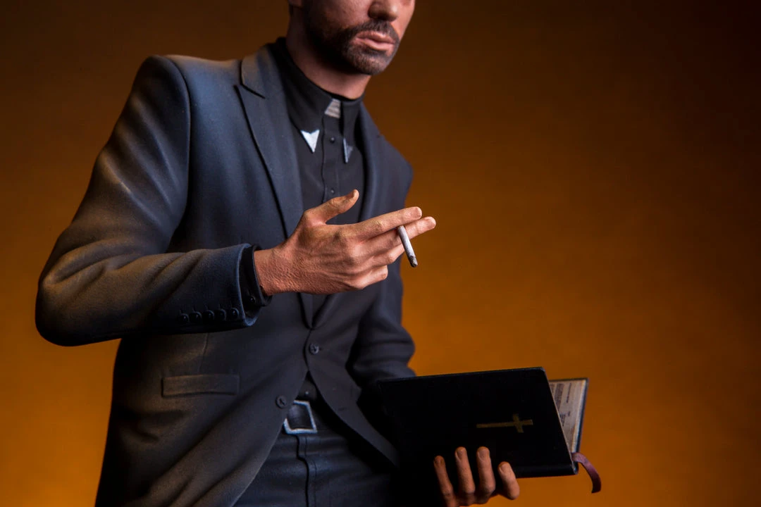 Mondo Toys PREACHER: Jesse Custer & Cassidy Statue Set Exclusive 22 Mondo Toys PREACHER: Jesse Custer & Cassidy Statue Set Exclusive