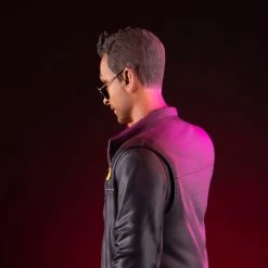 Mondo Toys PREACHER: Cassidy Statue Exclusive