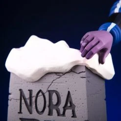 Mondo Toys Batman: The Animated Series - Mr. Freeze 1/6 Scale Figure Exclusive