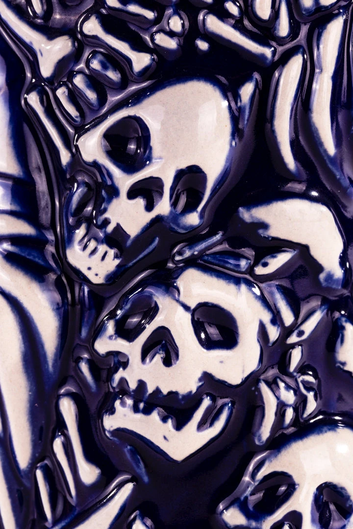 Becky Cloonan Splendor & Riches Designer Series Tiki Mug (Mortuus Variant) 4 Becky Cloonan Splendor & Riches Designer Series Tiki Mug (Mortuus Variant)