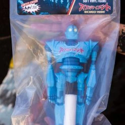 Unbox Industries Toys Iron Giant Soft Vinyl Figure – Designer Con Variant (Artist Proof)