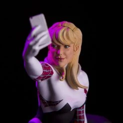 Mondo Spider-Man – Spider-Gwen Statue Exclusive Toys 53 Mondo Spider-Man – Spider-Gwen Statue Exclusive Toys