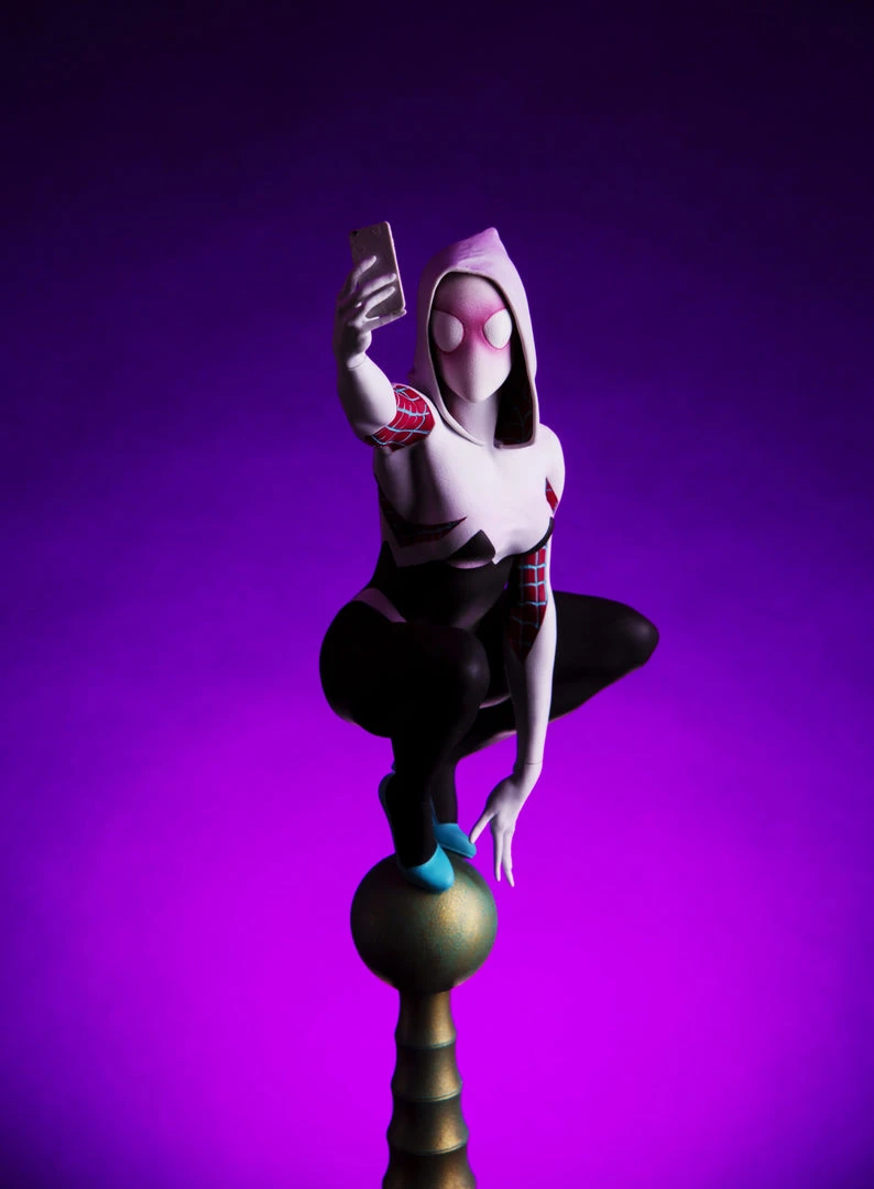 Mondo Spider-Man – Spider-Gwen Statue Exclusive Toys 35 Mondo Spider-Man – Spider-Gwen Statue Exclusive Toys