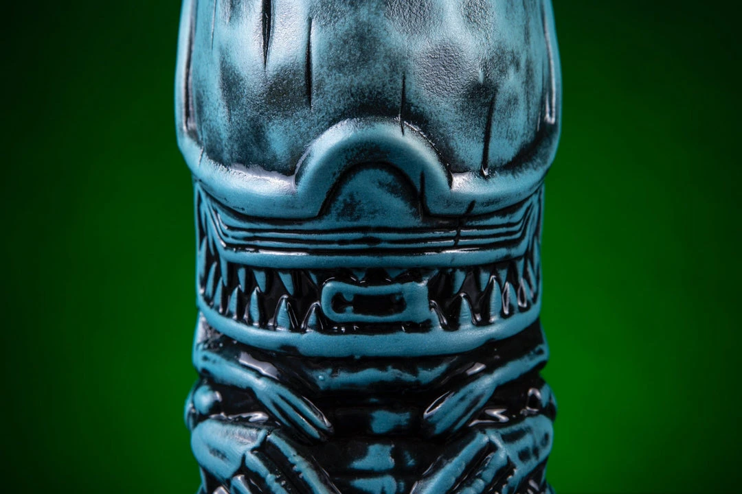 Mondo Alien Queen Tiki Mug (Airlock Variant) 8 Mondo Alien Queen Tiki Mug (Airlock Variant)