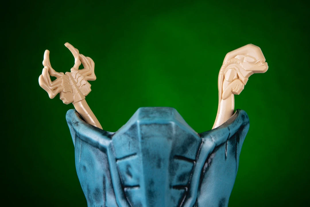 Mondo Alien Queen Tiki Mug (Airlock Variant) 10 Mondo Alien Queen Tiki Mug (Airlock Variant)