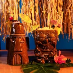 Mondo Spongebob Squarepants - Tiki Mug - Driftwood Variant Tikis 3 Mondo Spongebob Squarepants - Tiki Mug - Driftwood Variant Tikis